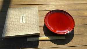 飛騨春慶塗 仲山漆器 菓子皿 サイズ(直径27㌢高さ3.5㌢重さ290㌘) 紙箱 未使用保管品