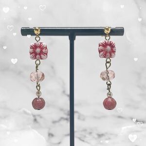 「春のお花」 ピアス ビーズ ハンドメイド アクセサリー