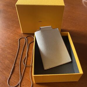 ITTI イッチ AirPodsケース ホワイト