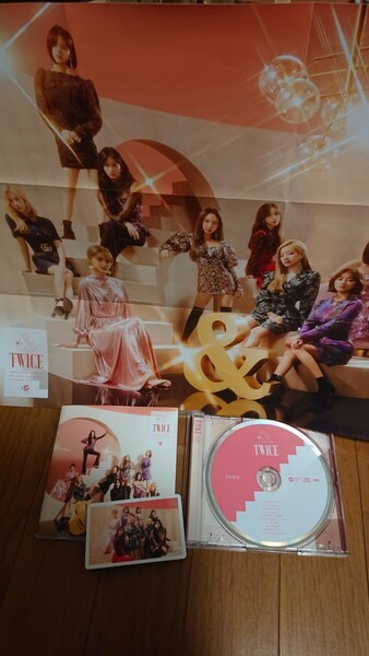 &TWICE　TWICE　(トゥワイス)　ONCE JAPAN限定　CD　ポスター