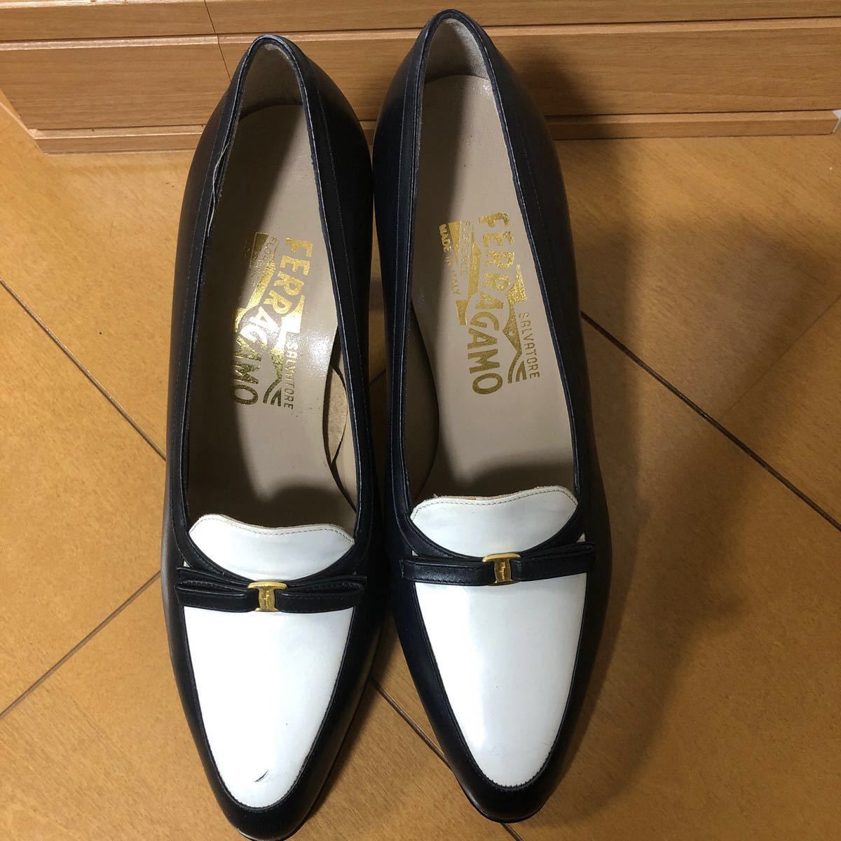 憧れの フェラガモ 美品 ヴァラ ピンク ハイヒール パンプス