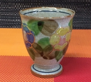 Art hand Auction ★[Decisión inmediata] Arita ware, patrón sasanqua pintado a mano, taza gratis, varios disponibles, utensilios de té, taza para té, Objeto unico