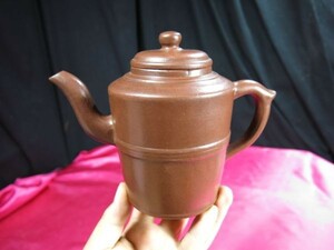 B　紫泥急須　湾曲注口　中国　陶器　在銘　煎茶