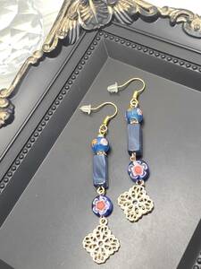 ★ハンドメイド ピアス　A６５　※金具は変更出来ません。こちらのピアスフックのみです※　ガラス　ミルフィオリ　ゴールド　透かし★