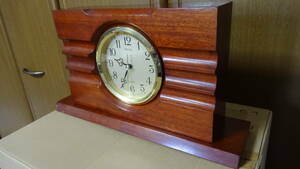 存在感あり！　動作品　SEIKO　保管品　セイコークォーツ 　昭和レトロ置き時計　1983年　ストック品 日本製