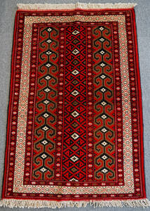 アフガニスタン　トライバルラグ 　手織り絨毯 　size:115×77cm