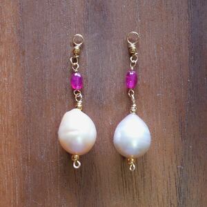 Art hand Auction -SUI8- no.78 ルビーとパールのピアスイヤリング14KGF A Ruby and Pear shape Pearl Pearce Earring 14KGF, ハンドメイド, アクセサリー(女性用), その他