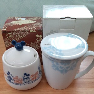 蓋付きティーマグ とシュガーポット 陶器