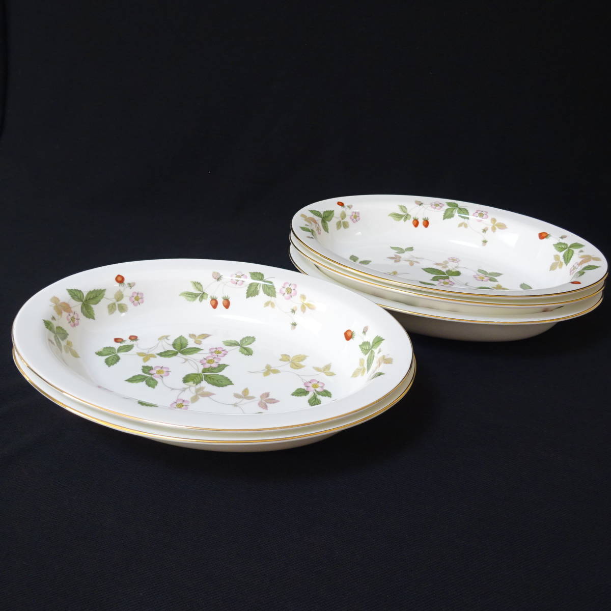 希少!!】 WEDGWOOD ウエッジウッド ワイルドストロベリーお皿5枚 - 食器 売りお得セール 【美品】ウェッジウッド★ストロベリー&バイン★ディナー皿 5枚 食器