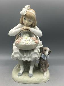 リヤドロ LLADRO 陶器人形 犬 少女 花咲く季節に フィギュリン スペイン製 陶器 置物 リアドロ 