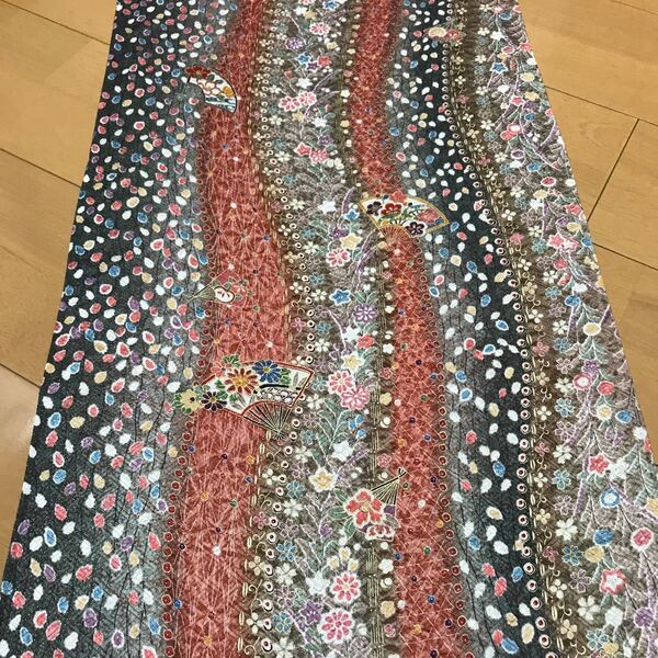 ★着物ハギレ 扇面花金彩 橙緑★ 27リメイク 長さ