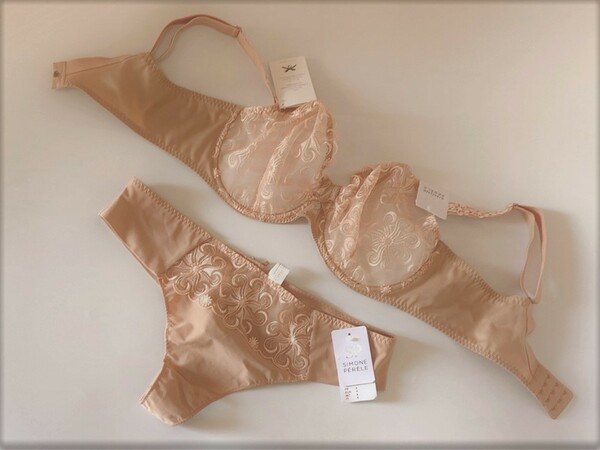 85E+XL☆シモーヌペレール simone perele　REVELATION　　セット