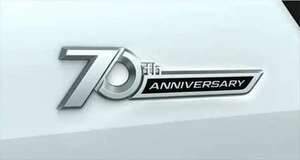 ランドクルーザー300 エンブレム（70周年） トヨタ純正部品 FJA300W VJA300W パーツ オプション