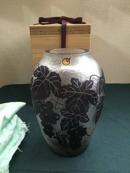 江戸切子　葡萄絵花瓶