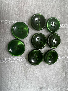 3334 約15㍉　緑　グリーン　 ボタン 8個セット　ビンテージ　 未使用品　手芸　裁縫　おしゃれ　ハンドメイド　DIY　リメイク