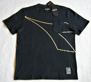 ディアドラ　diadora　Segreta Collection　テニス用コットンTシャツ・プリントTシャツ　黒系　サイズ O　胸ポケット付き　定価 4,180円