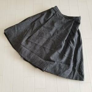 MARC BY MARC JACOBS Mark Jacobs gray skirt wool 95% Anne gola4% elegant flair bottoms warm material J28