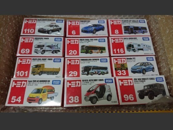 トミカ 12台 まとめ売り セット お値引き不可m(_ _)m