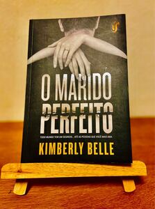 小説、O Marido Perfeito