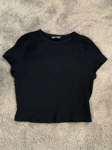 【SHEIN】半袖Tシャツ カットソー　クロップドトップス　ミニ丈　ブラック　Sサイズ　レディース