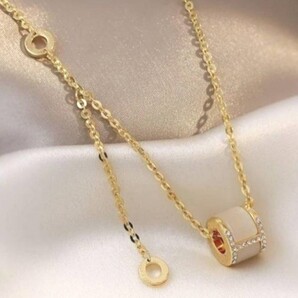 ゴールドネックレス シェルネックレス H文字ネックレス Hレター ラインストーンネックレス オルチャンネックレス 冬ネックレス