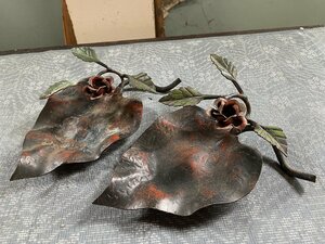 オーストリア製 アイアン バラのトレイ2個/鉄製の薔薇の葉のアッシュトレイ/小物皿ディスプレイ▼ヨーロッパアンティーク