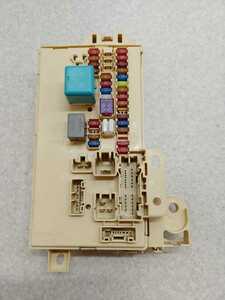 LA300A LA300S　ピクシスエポック　ミライース等　室内ヒューズボックス　◆走行距離　51787km◆116RA-000019◆82600-B2490◆