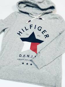 HILFIGER DENIM（ヒルフィガーデニム）長そでパーカー　グレー　サイズXS