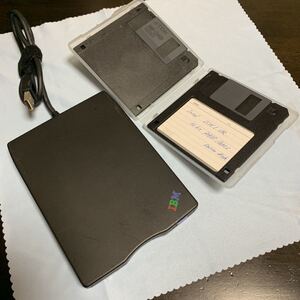 IBM フロッピードライブ 2HD ディスク2枚 懐かしいものです使ってください