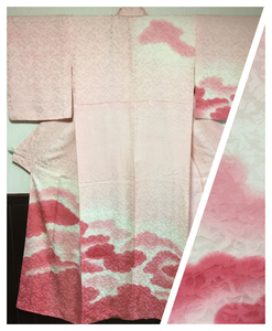 【付下げ訪問着】正絹 袷 身丈159cm 桜色から銀朱のグラデーション 飛鶴の地模様