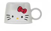 ハローキティー(Hello Kitty)ペットボトルのキャップコップ《コップ付き水筒に》_画像1