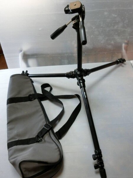 SLIK ABLE 300 DX プロフェッシィナルシリーズ 三脚 ローアングル可 Godwin ケース 付き