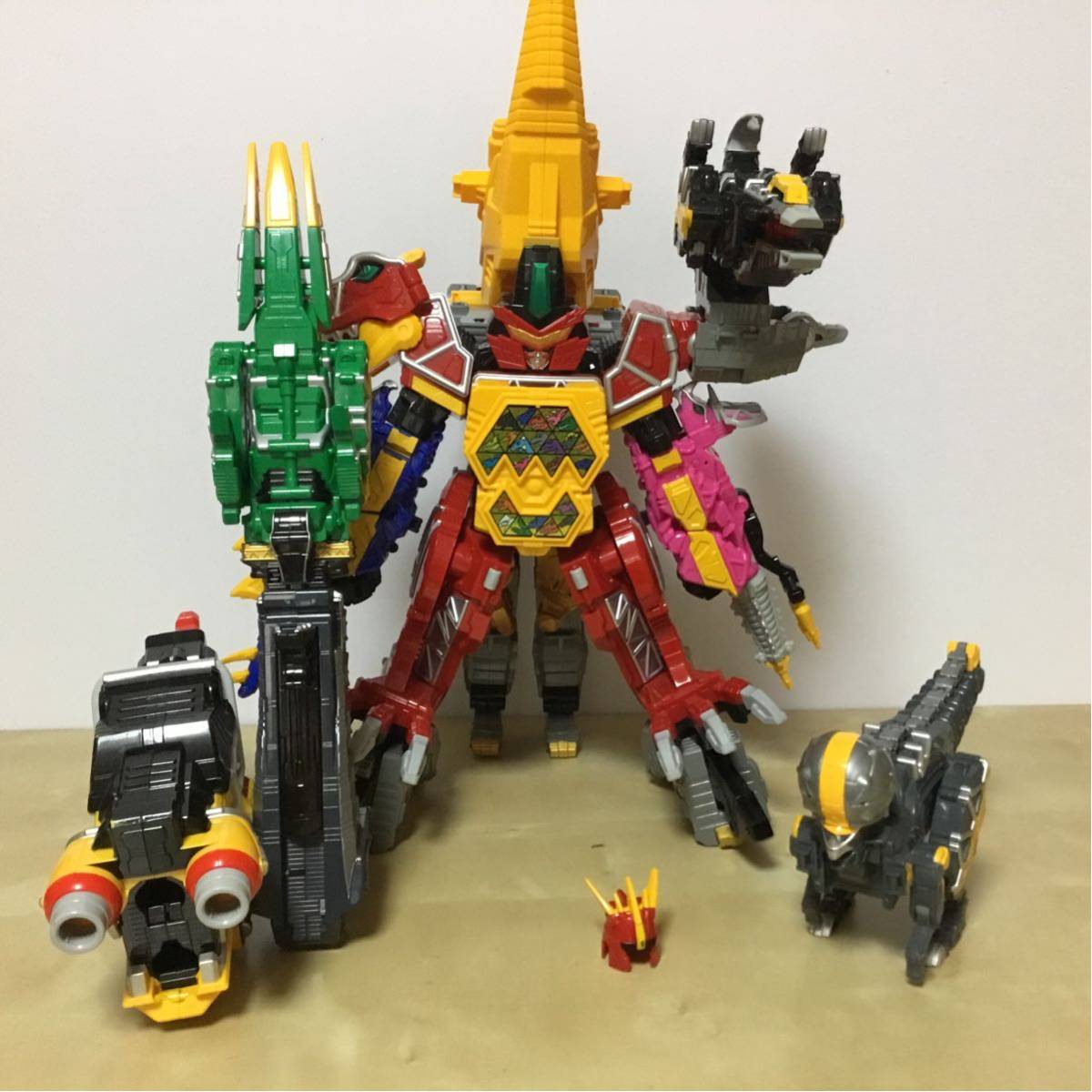 年のクリスマス おもちゃ 検 シリーズ ロボ 大量セット Dx ロボット フィギュア ジャンク ウルトラマン 勇者 戦隊 その他 Afols Pl