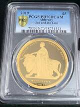 ウナ　ライオン 　オルダニー島発行　PCGS PR70DC 5ポンド金貨 2019年_画像2