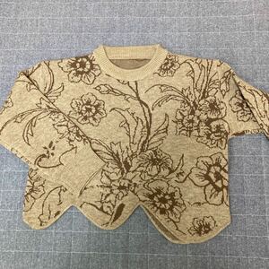 裾変形デザイン セーター　M サイズ　送料無料