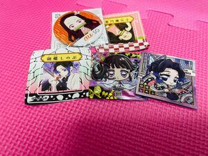 鬼滅の刃 シール 胡蝶しのぶ ねず子 栗花落カナヲ 缶バッジ