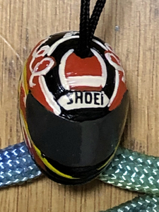 SHOEI　アレックス・クリビーレ　WGP500ccクラスチャンピオン記念　ヘルメット型ケータイストラップ