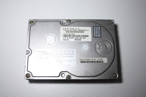Z430【中古】Quantum Fireball 3.5インチ HDD IDE(UltraATA) 15GB