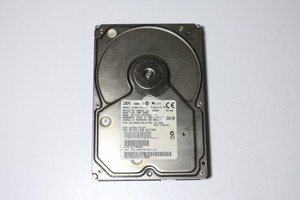 Z18【中古】IBM-DJNA-351520 15.5GB 3.5Inch Ide Hard Drive