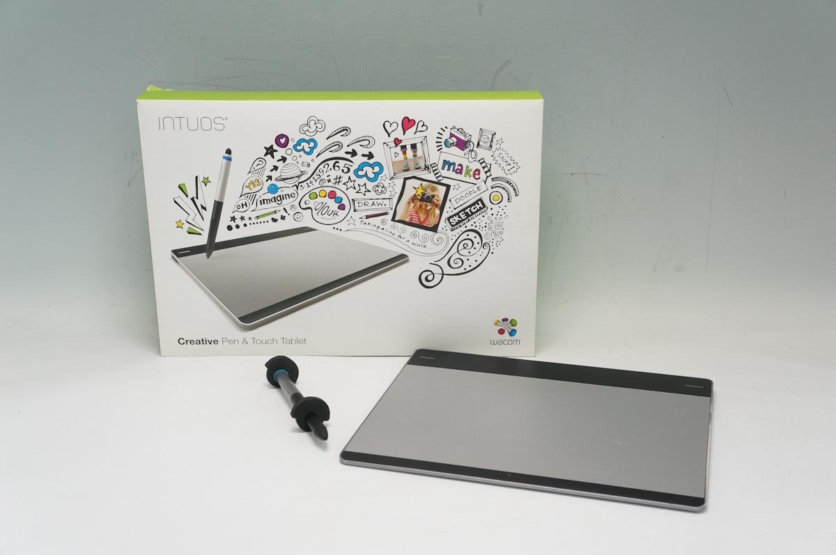 魅力的な価格 夏目ストアワコム Intuos Comic マンガ イラスト制作用