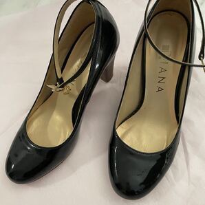 DIANA エナメルパンプス ブラック