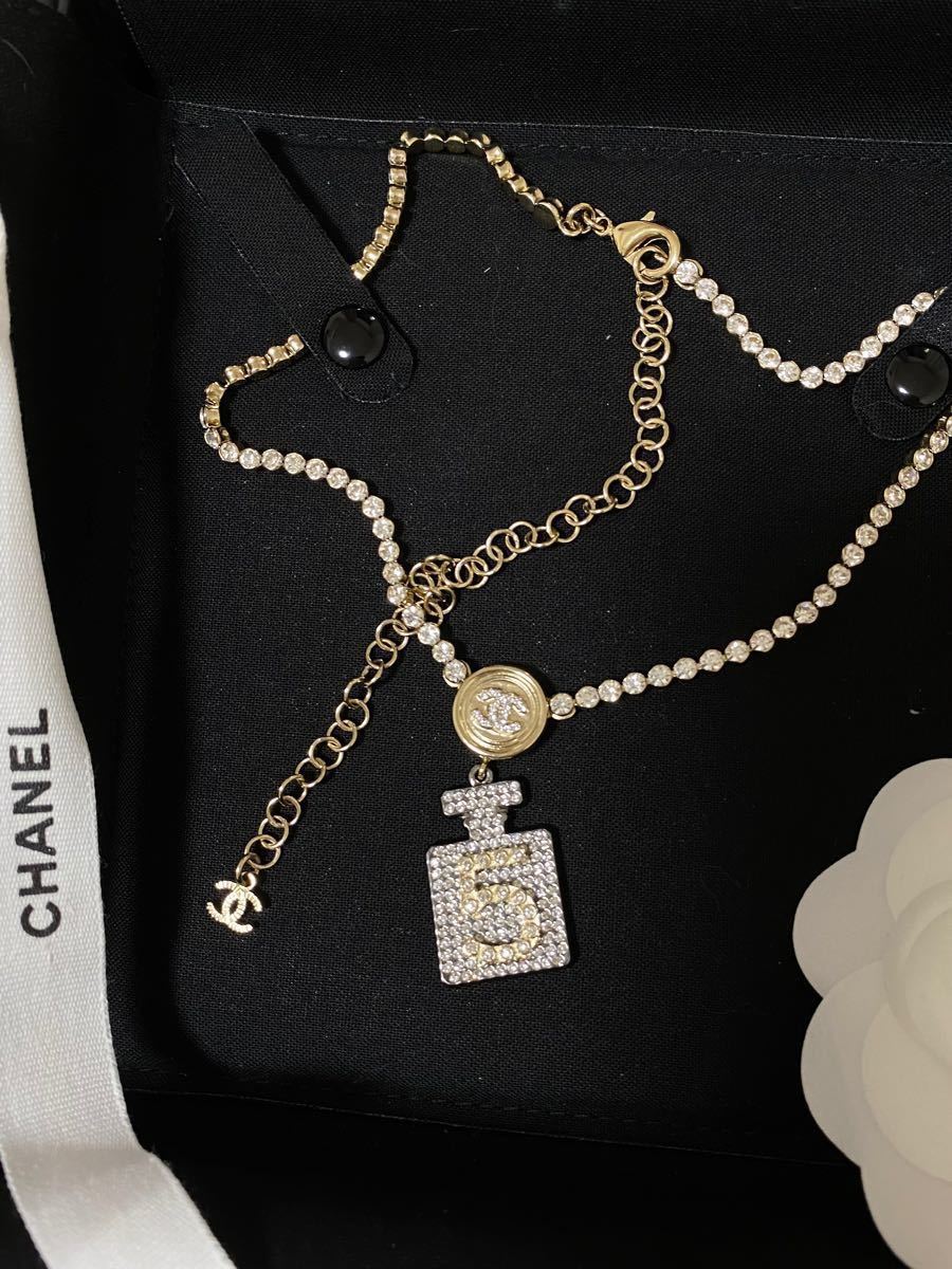 CHANEL シャネル レザーチェーンチョーカー ネックレス箱付き
