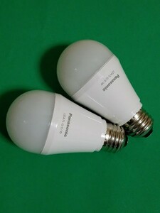 即決未使用! パナソニック LED電球 40W形相当 電球色 E26 LDA7L-G/E/W × 2個 / YW1247