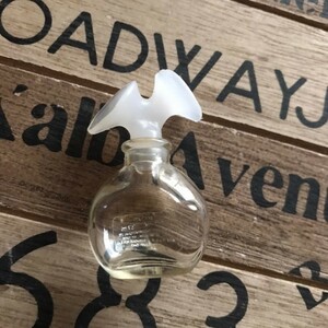 即決ビンテージ! 香水瓶 パフュームボトル ミニボトル / NA706