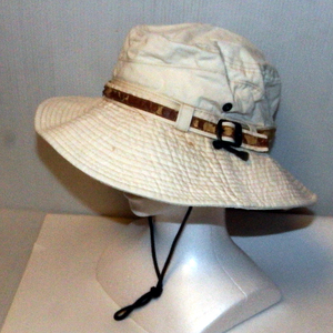 KW02(A35I)　ハット　帽子　ベージュ　サイズ56cm