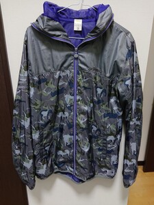 adidas ウィンドブレーカー
