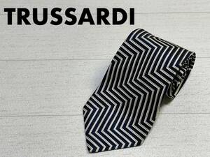 * бесплатная доставка * TRUSSARDI Trussardi б/у одежда Италия производства шелк галстук черный модные аксессуары б/у быстрое решение 