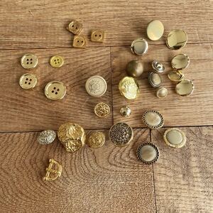 送料無料 金色 ゴールド ボタンアソート フランス アンティーク 雑貨 ヴィンテージ ハンドメイド 手作り リメイク パーツ 材料 ブロカント