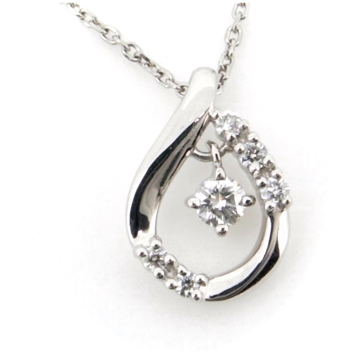 □正規品□4℃ ヨンドシー ダイヤネックレス Pt850 3Pダイヤ0.247