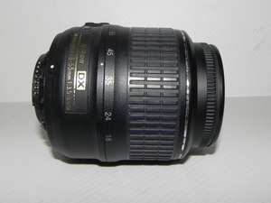 Nikon AF-S DX 18-55mm F3.5-5.6G VRレンズ(中古品)